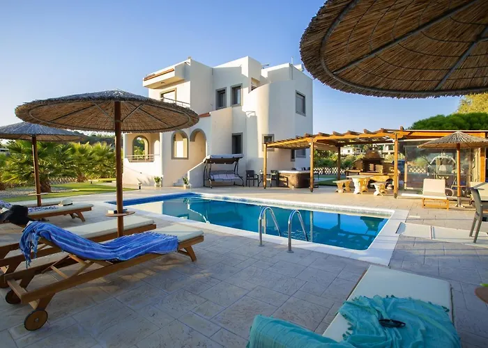 Sun'S Reach Villa Tsairi photo