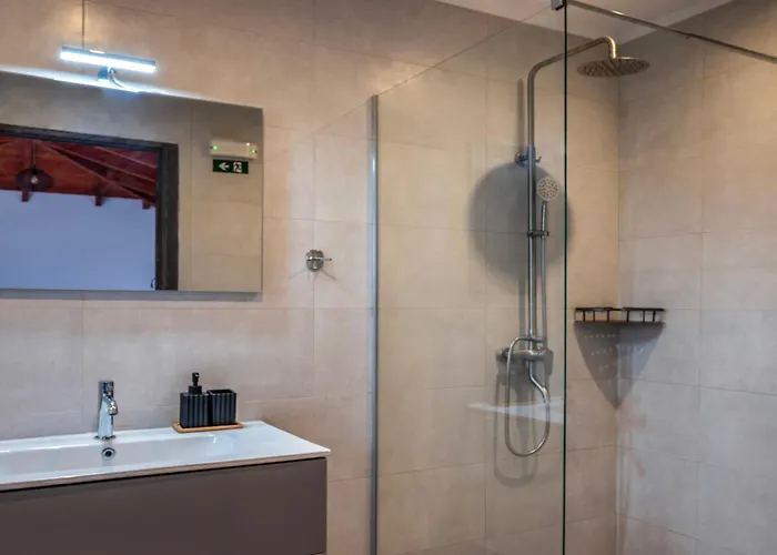 Photo de Paradisi Sea Escape Near The Beach