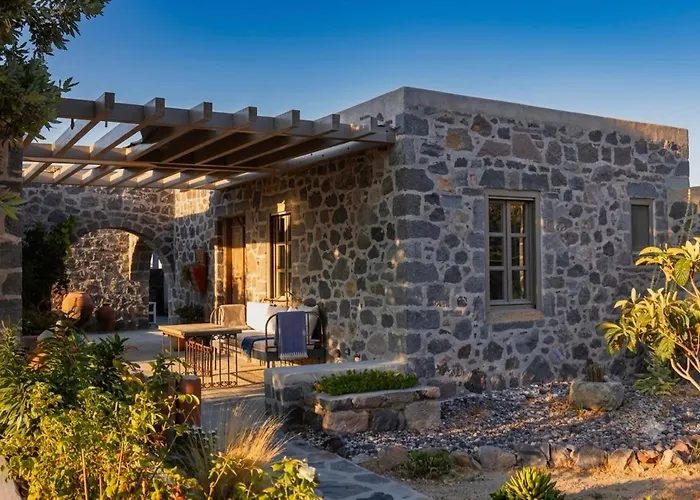 Emporeiós Pavlaina Complex Of Traditional Residences In Nisyros. Enjoy The Garden And The Sea View תמונה