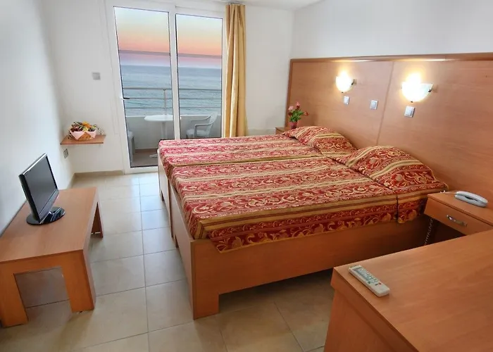 Hotel Ilyssion Pefki  photo
