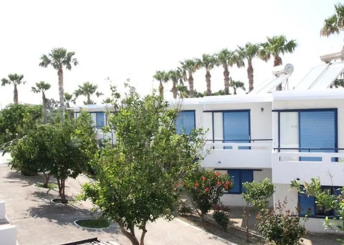 Oasis Studios Marmaroto photo